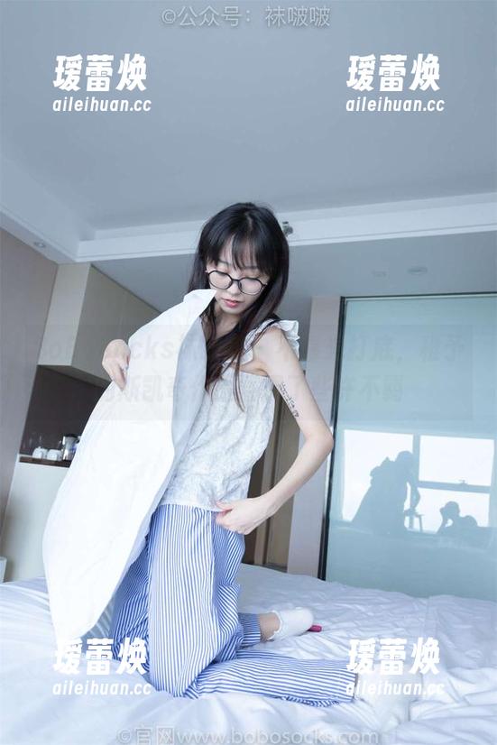 BoBoSocks袜啵啵 - 不靠光打底，稚予的斯凯奇作品展现了些许不羁