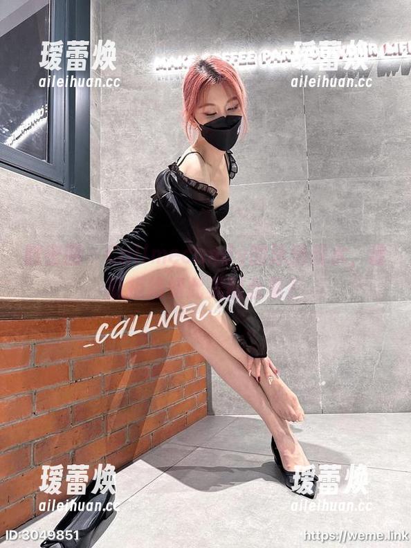 微密圈 - Callmecandy的泳池戏水，谁能拒绝如此美图合集？
