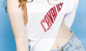 GIRLT果团网 – 万圣节的魔力：莫雅淇在写真中解锁了几分古怪的美感？