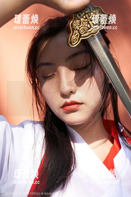 MiiTao蜜桃社 - 偏偏木楠Nan的妹妹写真图包，总能在我心里过一遍，不说话却心知肚明。