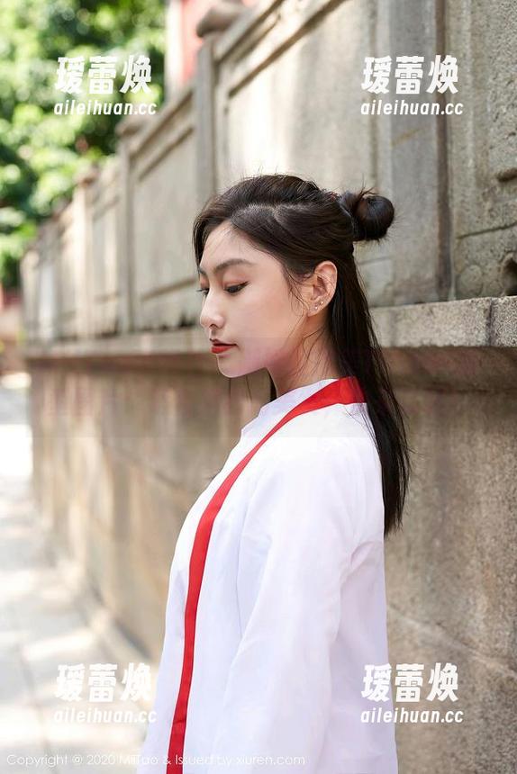 MiiTao蜜桃社 - 御姐缇娜美Tinami新型图片：适合拼图的美女，快来试试！
