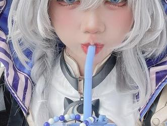 资源来啦！PoppaChan美脚，无敌腿技让人忍不住想膜拜！