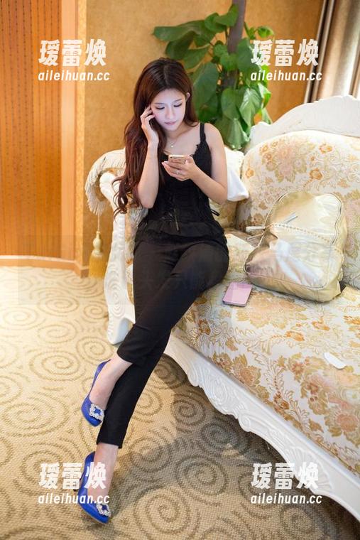 TuiGirl推女郎 - 赵纹清的新双马尾分享，谁说头发只能盘着的？