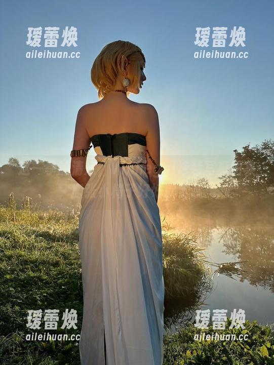 这一季的清凉，Vinnegal泳装写真图集，搬张小椅子好好欣赏哦！