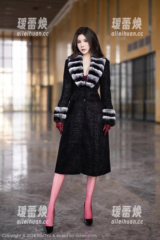 XIAOYU语画界 - 你敢信这是绯月樱-Cherry最新图包里的长腿，谁能拒绝这种诱惑？