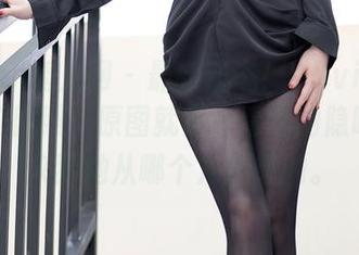 Xiuren秀人网 – 最新动态！Olivia童安琪的校服照，原图就像个青春的隐喻，快来猜她从哪个角度想的。
