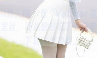 Xiuren秀人网 – 看“Vetiver嘉宝贝儿”的裤里丝，让我暂时忘了我的审美困境，下载自信来临。