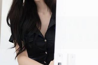 Xiuren秀人网 – 睡衣反转角色，Wendy智秀私拍美图里的小尴尬与大乐趣！