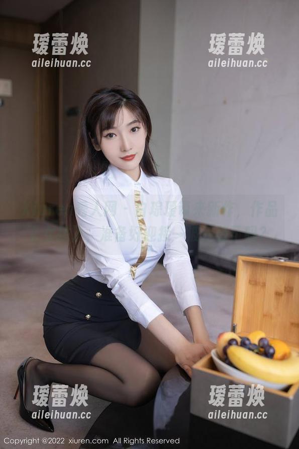 Xiuren秀人网-白琮瑗 Xiuren秀人网 - 白琮瑗带来新作,作品《女孩》,准备好迎接一波呆萌了吗?