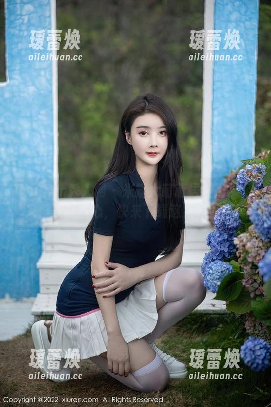 Xiuren秀人网-米妮大萌萌 Xiuren秀人网 - 米妮大萌萌居然用裸足来俘获我的心,快来下载这组作品吧!