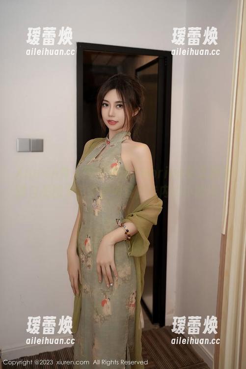 Xiuren秀人网 - 许诺Sabrina毫无预警的自拍图集，全套内容直击内心小剧场。