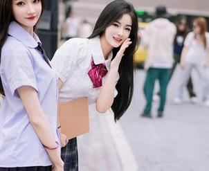 YouMi尤蜜荟 – 最新发放的JK图片，不柠bling的样子每次都能让我乐一乐，醉了。