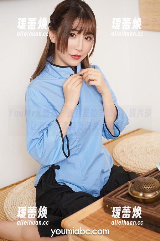 YouMi尤蜜荟 - 教室里的李薇薇，照片却让我分不清何为课堂何为戏。