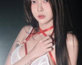 Yuka(유카)的Cos更新，一个“夜间红”狂欢嘛？
