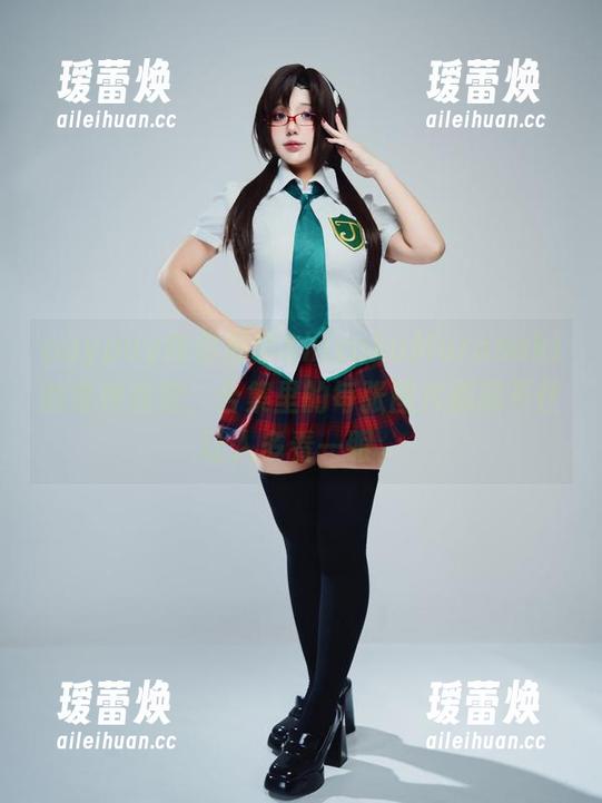 puypuy向你展示ShizukuMurasaki的奇特视觉，合集里的每张图片都忍不住让人多看一眼。