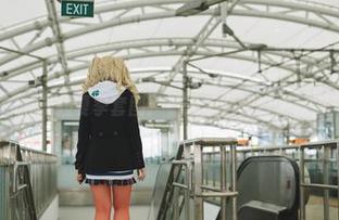 puypuy的卡米拉夏季套图：看我怎么把日子过得花里胡哨？