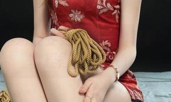 丽柜 – 这瑜伽姿势也能拍出写真？奈沐子拿捏得有点出色。
