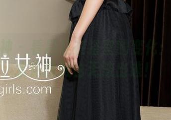 克拉女神 – 看吕佳在浴室的变化：哪怕是水花四溅也无法出逃！