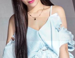 克拉女神 – 看了江琴的浴室照，图包买不买随你。