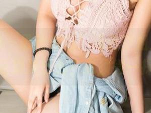 克拉女神 – 最新信息！汤怡空姐又来了，分享的姿势是什么？必须得一探究竟！