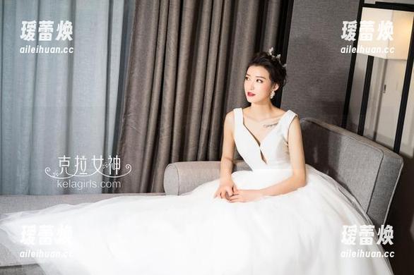 克拉女神-珊珊 克拉女神 - 脑补泳池场景,珊珊的写真来一张,快点下载啊,别犹豫!