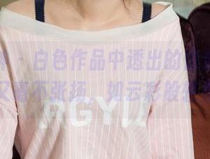 克拉女神 – 白色作品中透出的偏偏芝月，却又毫不张扬，如云彩般轻柔。