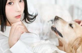 打开原图，凛子酱超越想象的NIKKE胜利女神爱丽丝效果，犹如梦游