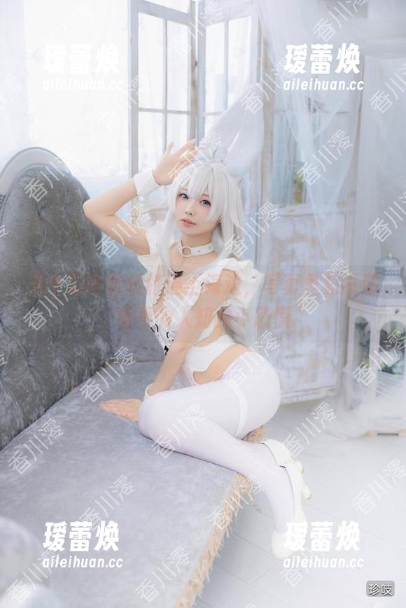 当十万珍吱伏特遇上海边，写真里竟然藏着不为人知的小恐慌