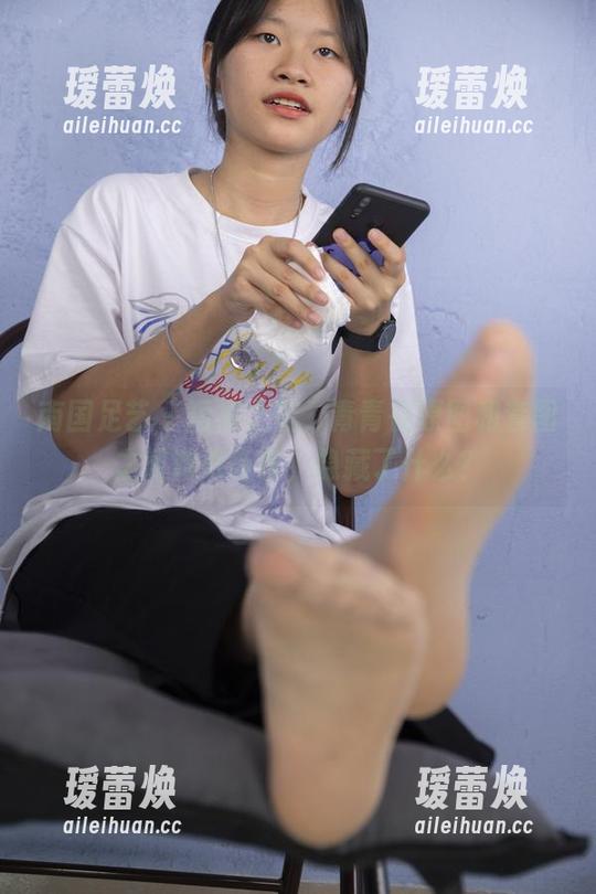 南国足艺 - 短裤之变，青青在原图和套图之间游刃有余，隐藏了什么？
