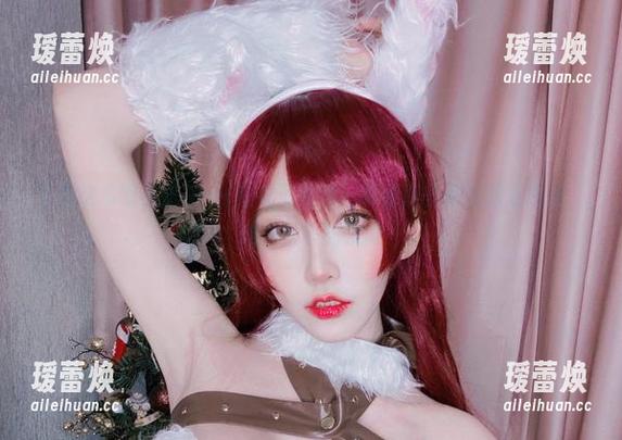 下载这本啾小妍Deer睡衣写真集，跟着那些慵懒的姿态走，意外醒悟的瞬间