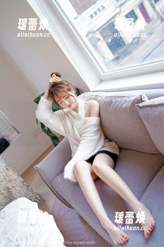 嗲囡囡 - 施忆佳KITTY甜心作品集，精选其实都藏着小心思，难怪让我一不小心就沉迷了。