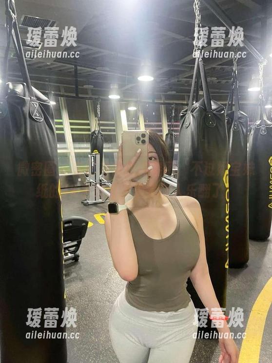 奶宝妹纸 微密圈 - 忘记具体的内容了,不过奶宝妹纸的JK美图资源确实让人乐翻了!