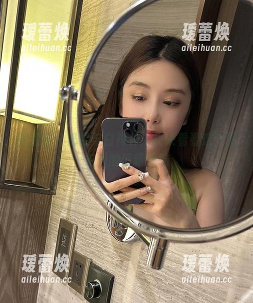 奶雯 微密圈 - 奶雯与白衬衫,快来看看这个图包里的清新趣味