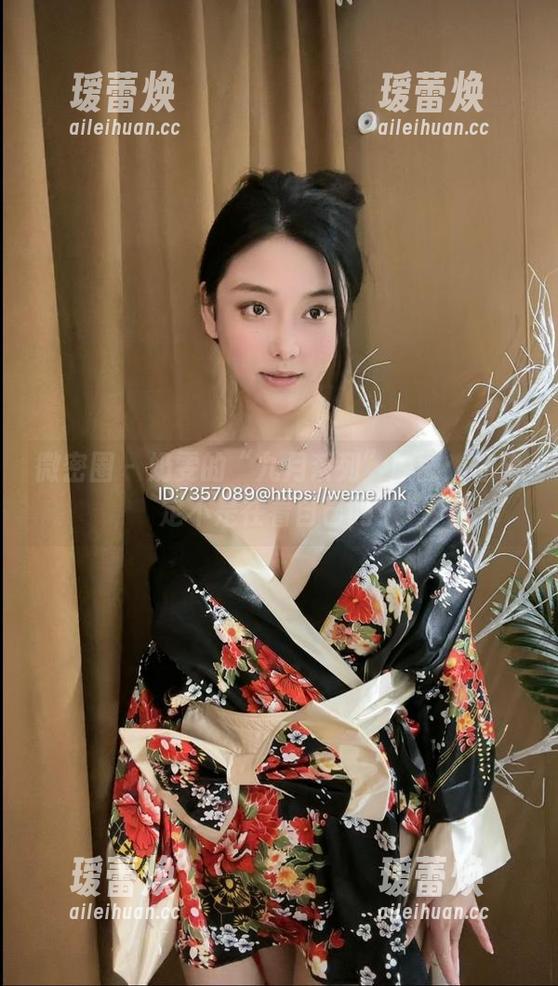 奶雯 微密圈 - 奶雯的“九月系列”原图:你确定不是在看自己吗?