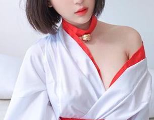 姜仁卿(강인경)的在线图集：从不缺乏“惊喜”的盛宴