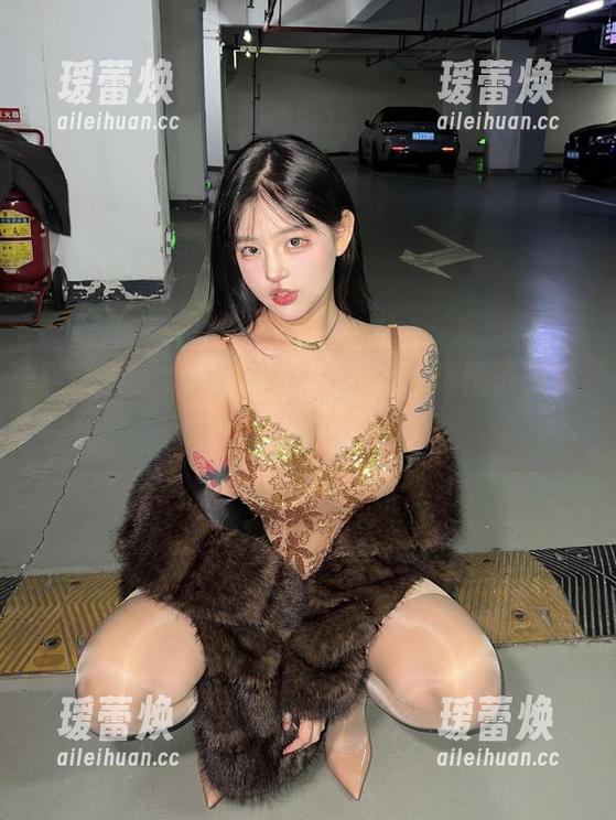 微密圈 - 过来吧，观看这份小优优子眼镜合集，保证眼前一亮