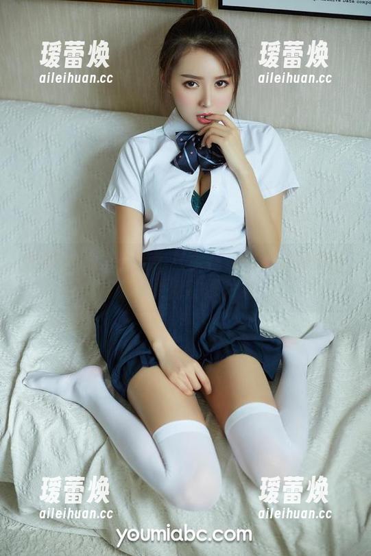 尤蜜荟 - 谁说奶牛只能在牧场？来瞧瞧菲儿最新更新的照片集！