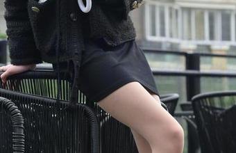 异思趣向 – 私拍+套装=诗琪总能让人心里痒痒，太会玩了，有没有你们也觉得这样？