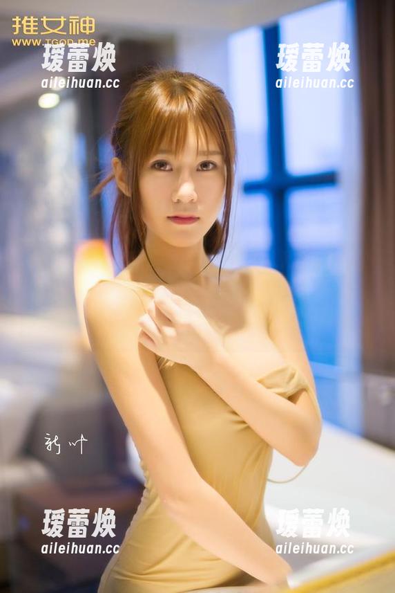 推女神 - 最新图册预告：可儿Kayen的修女造型，难道在挑战我们对“小清新”的定义？