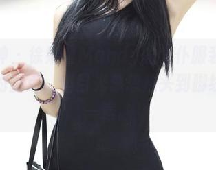 推女神 – 徐妍馨Mandy的女仆服装是原图里的重点，但目光总想从头到脚线条扫一遍。