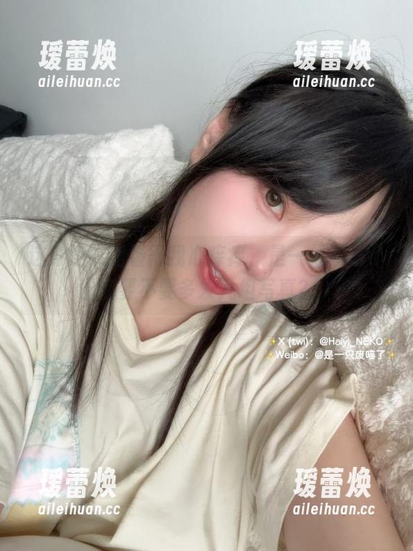 这身连衣裙看得我心痒痒，是一只废喵了你要不要多发几组写真？