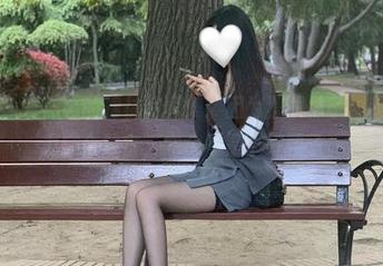 微密圈 – 有你喵的棉袜写真集：因为那双袜子，我的注意力完全致盲，完全不是个好孩子。