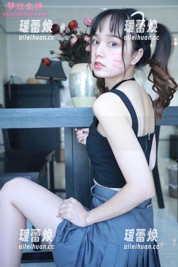 梦丝女神 - 这就是乔儿最新的美腿，分享一波给大家