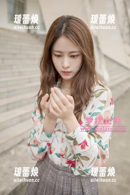 梦丝女神-王娇娇 梦丝女神 - 王娇娇最新造型:这个“圣诞”让人咋舌的原图来啦