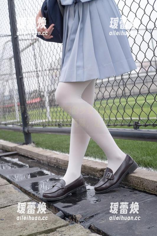 森萝财团-默陌 森萝财团 - 在默陌的少女资源里,总有那么一抹颜色和气味,让人心扰。