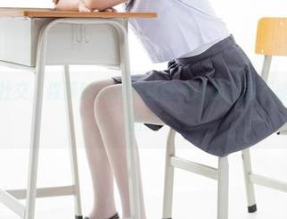 扔掉手机的社交，森萝财团的黑丝妹子让你欲罢不能，赶紧下载图集