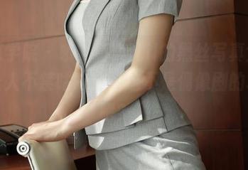 模范学院 – 哦，唐琪儿il的黑丝写真全套，让人不禁咕哝：“这不是偶像剧的场景吧？”