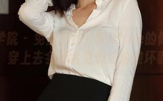 模范学院 – 免费图包：安琪Yee的修女穿搭，穿上去会不会更想偷偷做坏事？