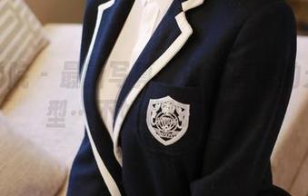 模范学院 – 最新写真：电竞唐嫣的天使造型…不如我说了算。