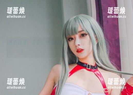 高清碰撞！清颜真德秀的比基尼图册，泳装+自信=免费资料！